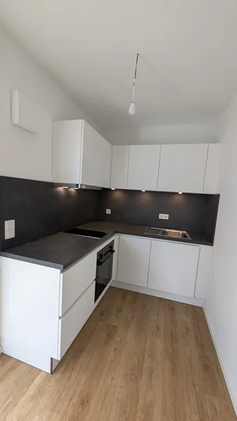 1 Zimmer Apt. mit geräumigen Balkon und EBK — photo 1